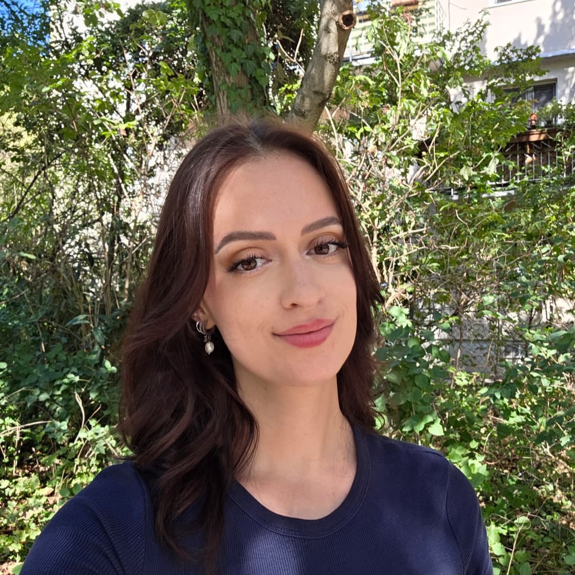 Portrait of Lejla Avdovic